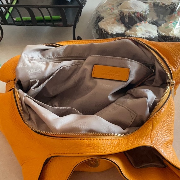 A Micheal Kors Hobo Purse - Picture 3 of 5